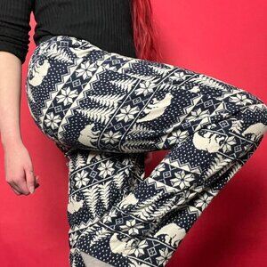 Old navy / White and navy blue winter themed pyjama pants 🤍💙​​​​​​​​​​​